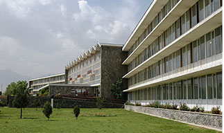 住宿舍，仿佛還在校園
